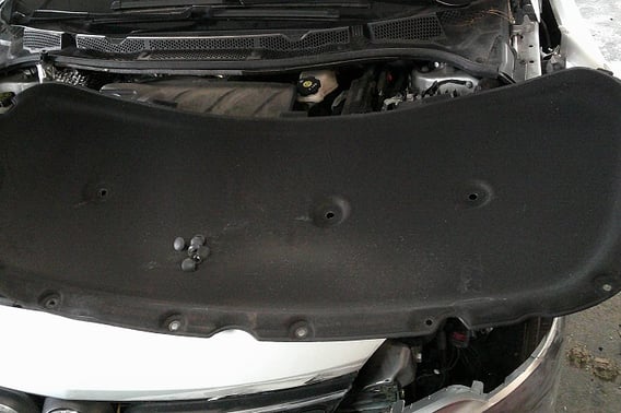 OPEL ASTRA V K WYGŁUSZENIE POD MASKĘ