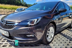 Opel Astra Hatchback 2016