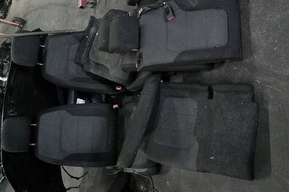 VW PASSAT B7 KOMBI FOTELE KANAPA BOCZKI EU