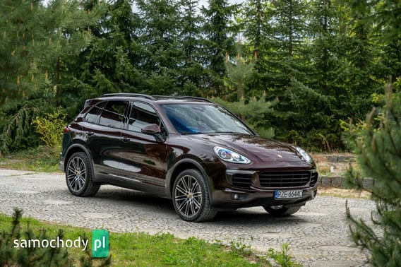 Porsche Cayenne SUV 2014