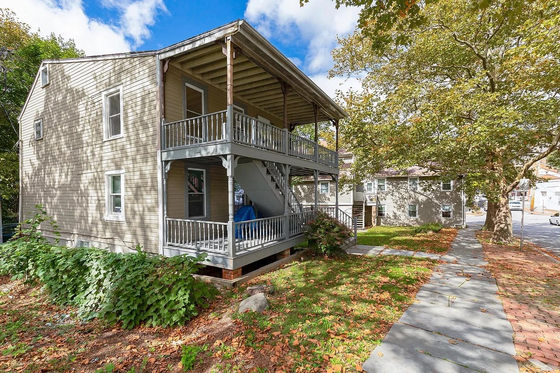 Exterior photograph of 5 Little Jefferson Street, Poughkeepsie, NY 12601