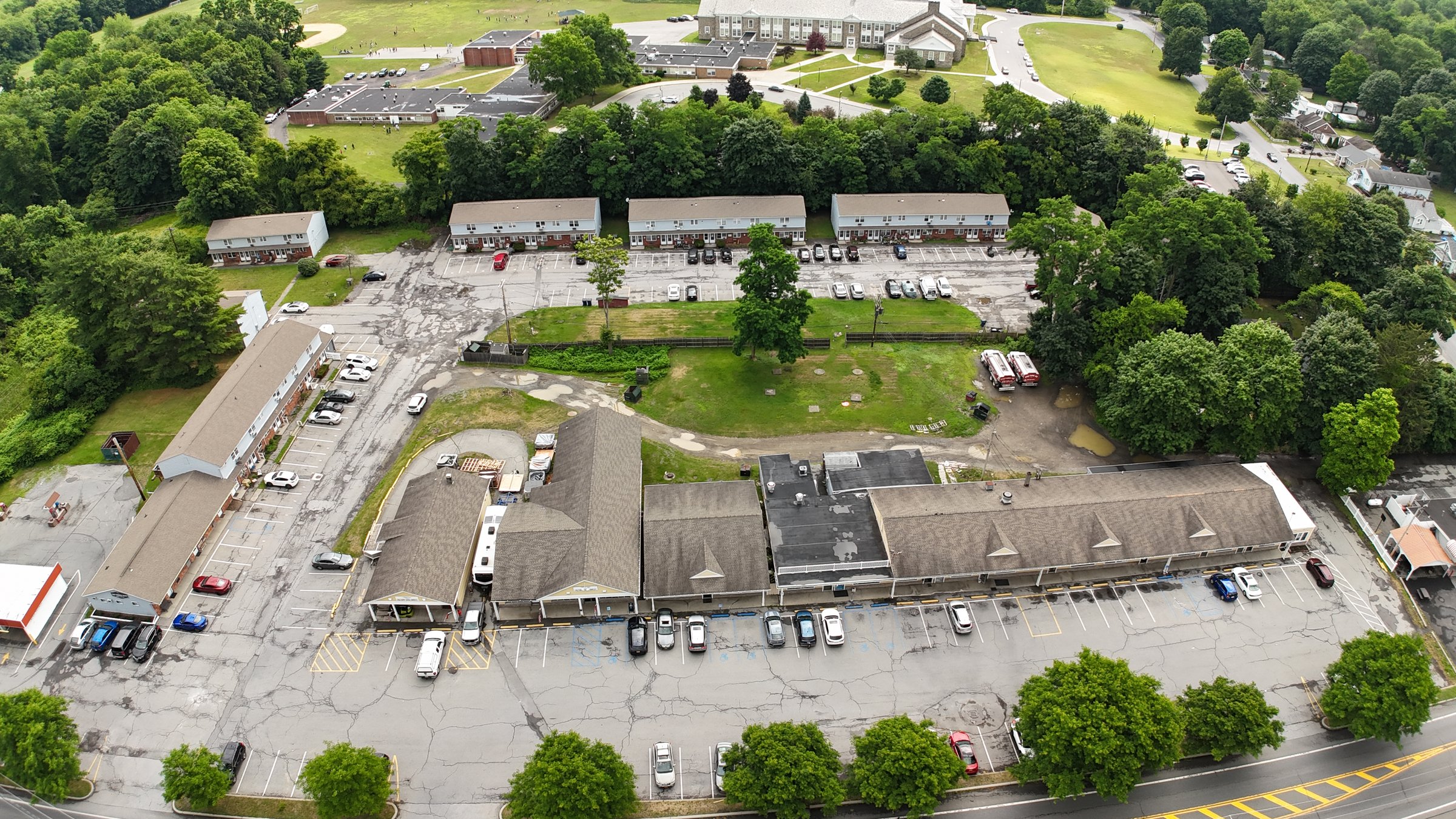 Aerial photograph of 5 Alexander Drive, Hyde Park, New York