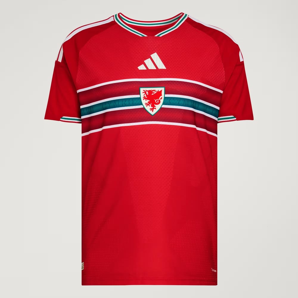 Camiseta local auténtica de la Copa del Mundo 2026 de Gales para hombre