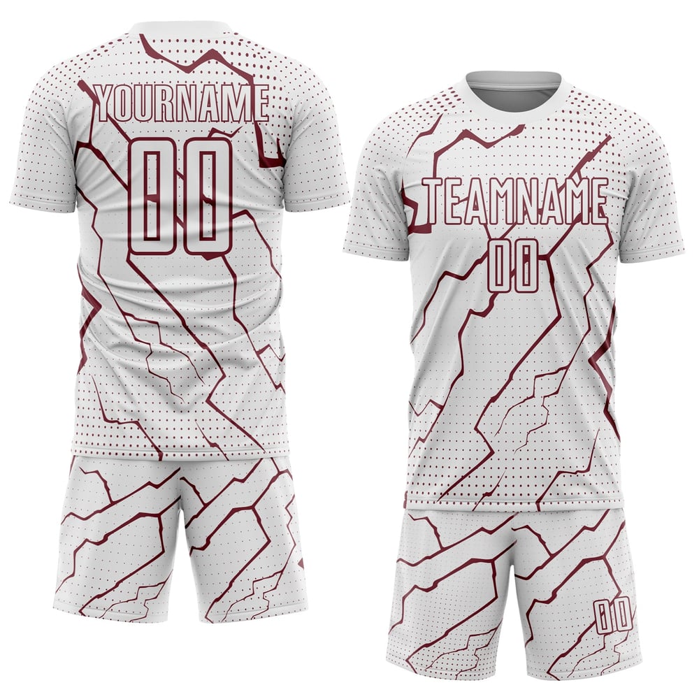 Maglia da calcio personalizzata con stampa sublimatica, colore bordeaux, colore bianco e nero.