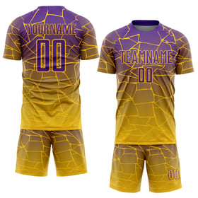 Uniforme de fútbol personalizado de sublimación con líneas moradas y doradas
