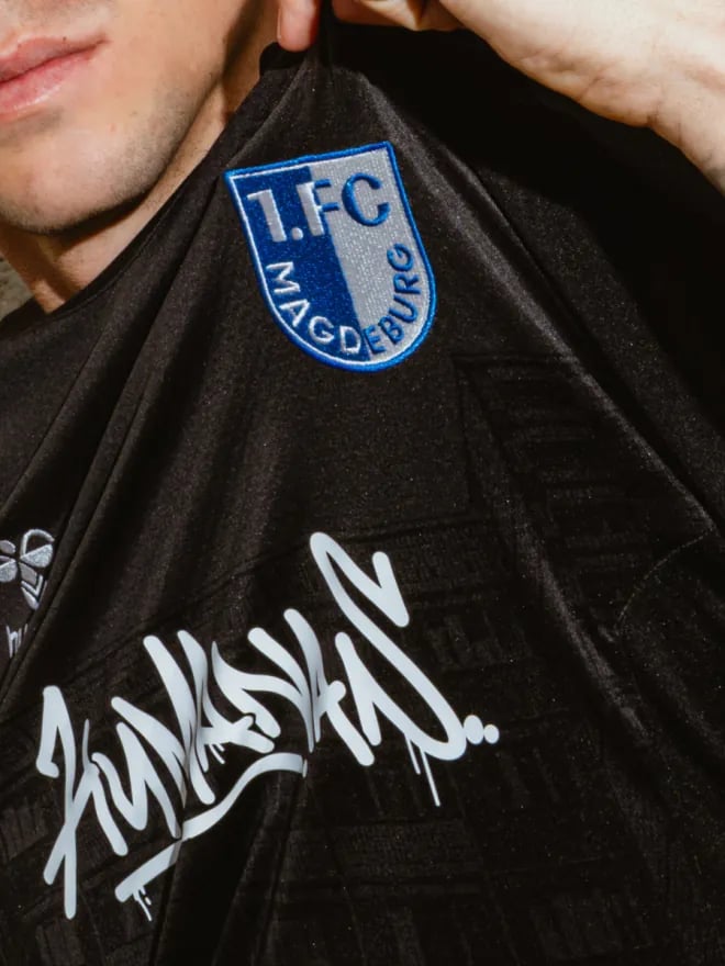 Herren 1. FC Magdeburg 2026/27 Drittes Trikot