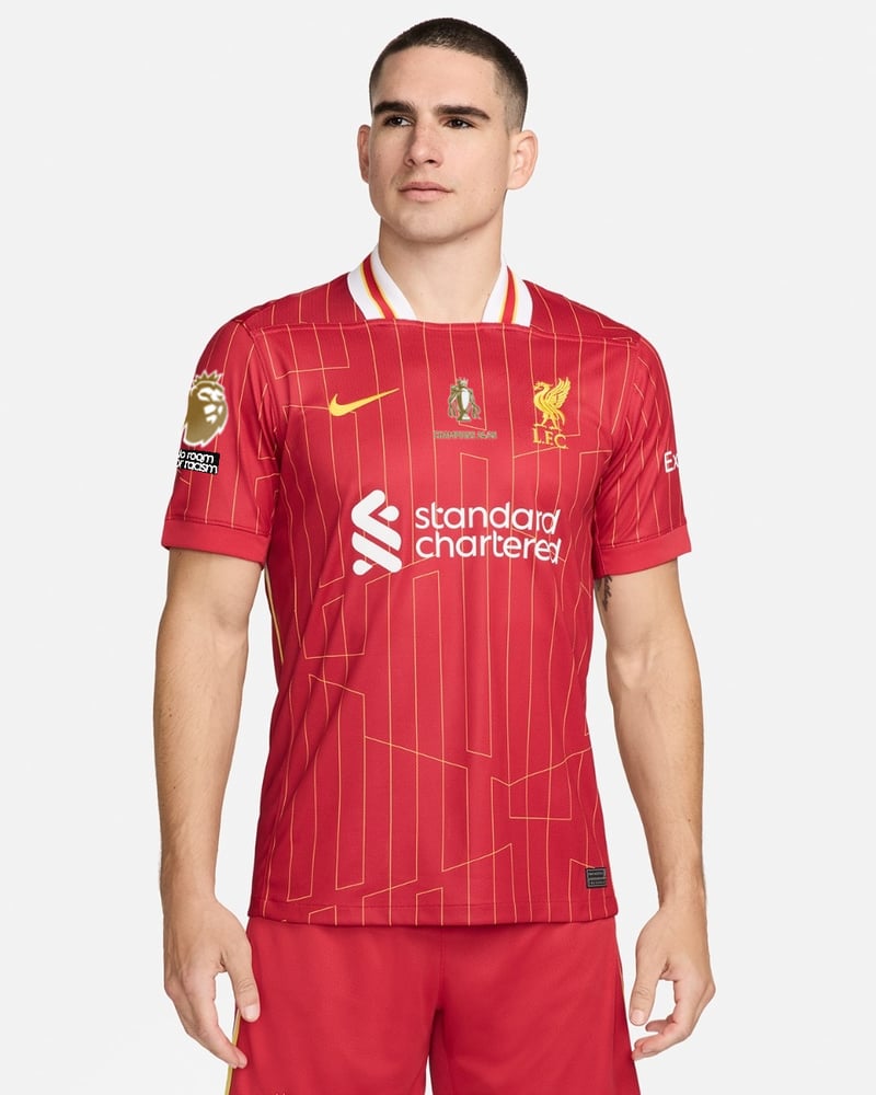 Herren Liverpool 2024/25 Heim LFC Champions Trikot & Goldene Trophäe & Abzeichen