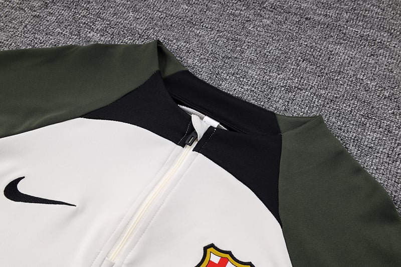Barcelona Lange Ärmel-Trainingsanzug 23/24 MEN608