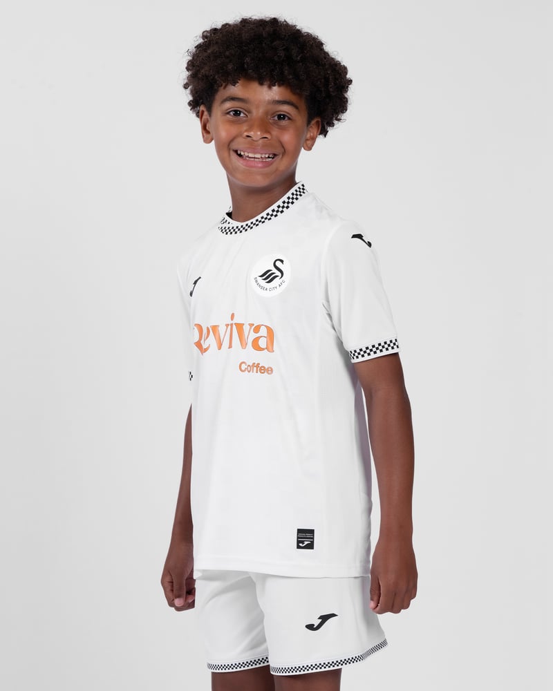 Kinder Swansea City 2025/26 Heimtrikot