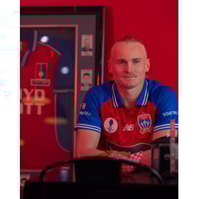 Barnens Newcastle Jets 2025/26 hemmatröja Australia Cup