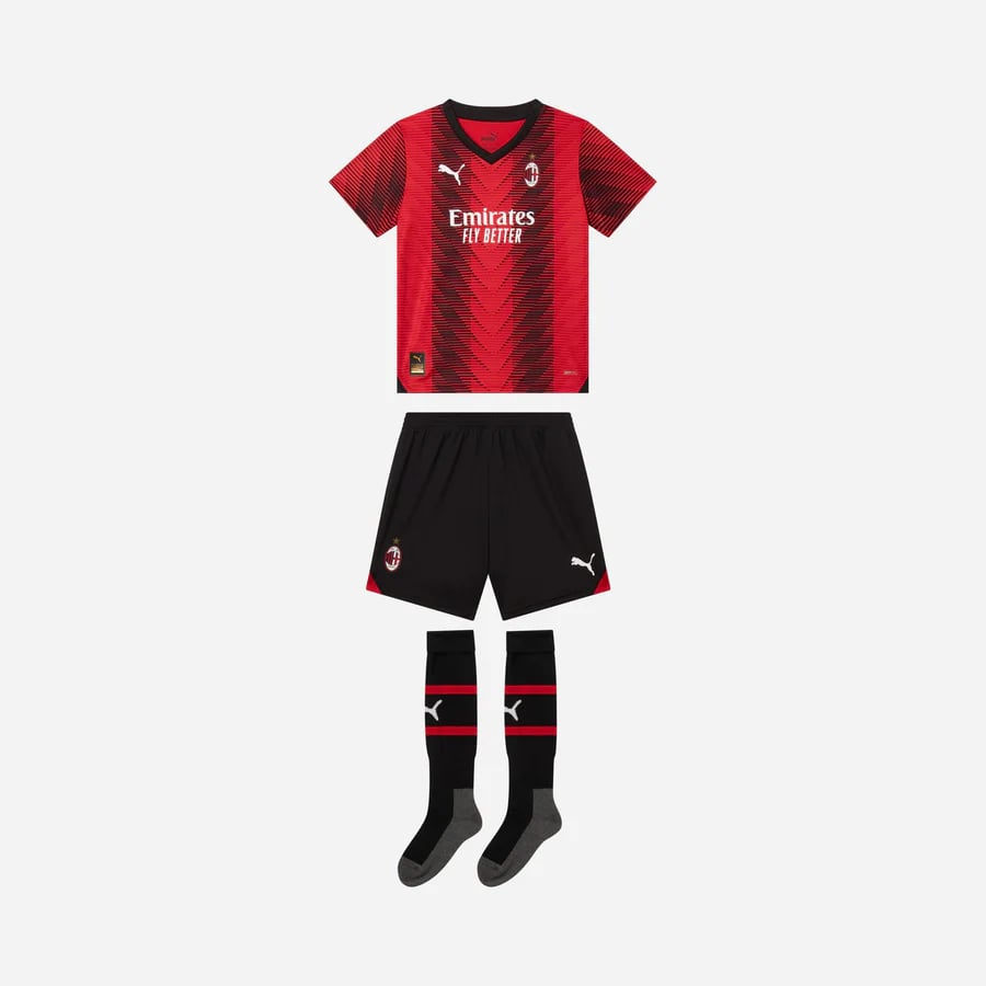 Kinder Milan 2023/24 Heimset