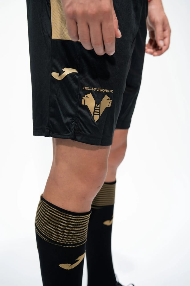 Kinder Hellas Verona 2024/25 Drittshorts