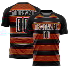 Camiseta de fútbol personalizada con sublimación de líneas y formas geométricas en negro, naranja y blanco