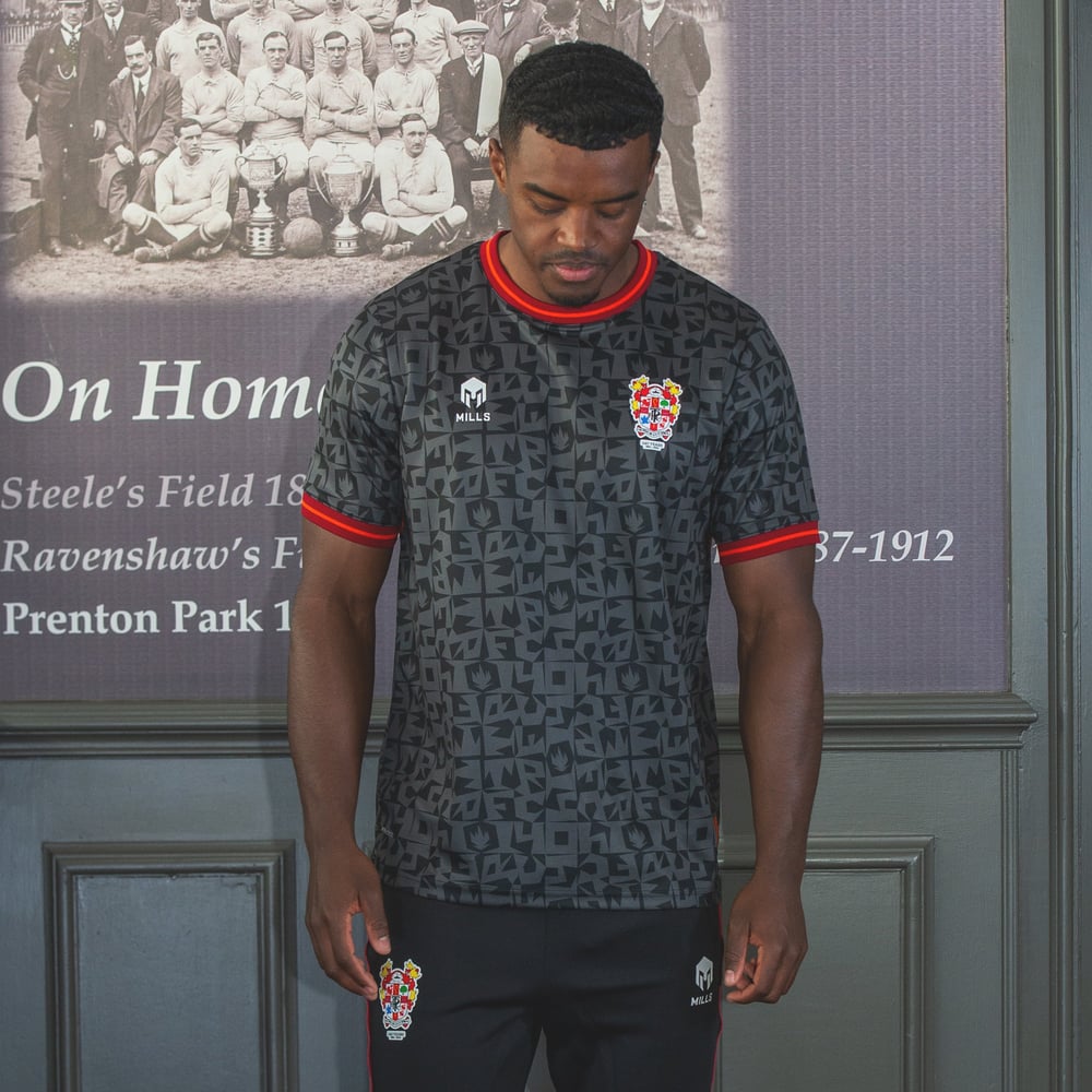 Camisola troisième authentique d'entraînement Homme Tranmere Rovers 2024/25 - Noir