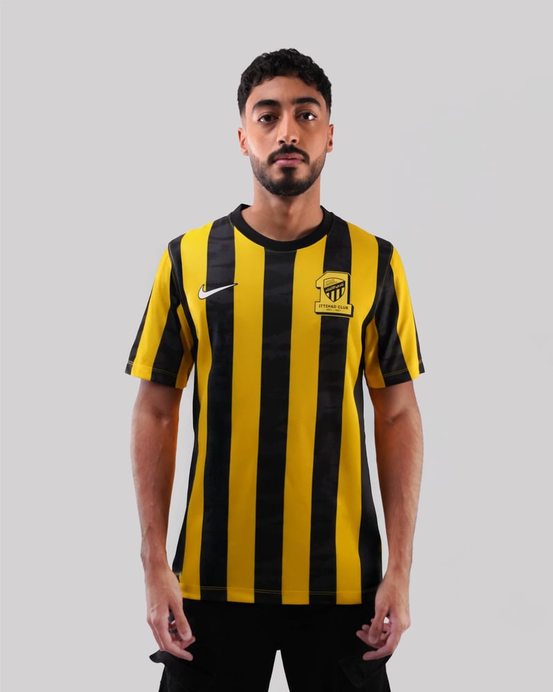 Kinder Al-Ittihad Club 2025/26 Heim Trikot Ohne Sponsor