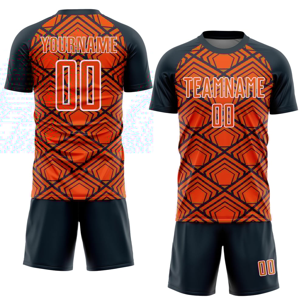 Maillot de football personnalisé à motif géométrique orange, bleu marine et blanc, sublimé