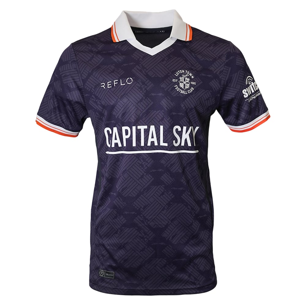 Kinder Luton Town 2026/27 Drittes Trikot