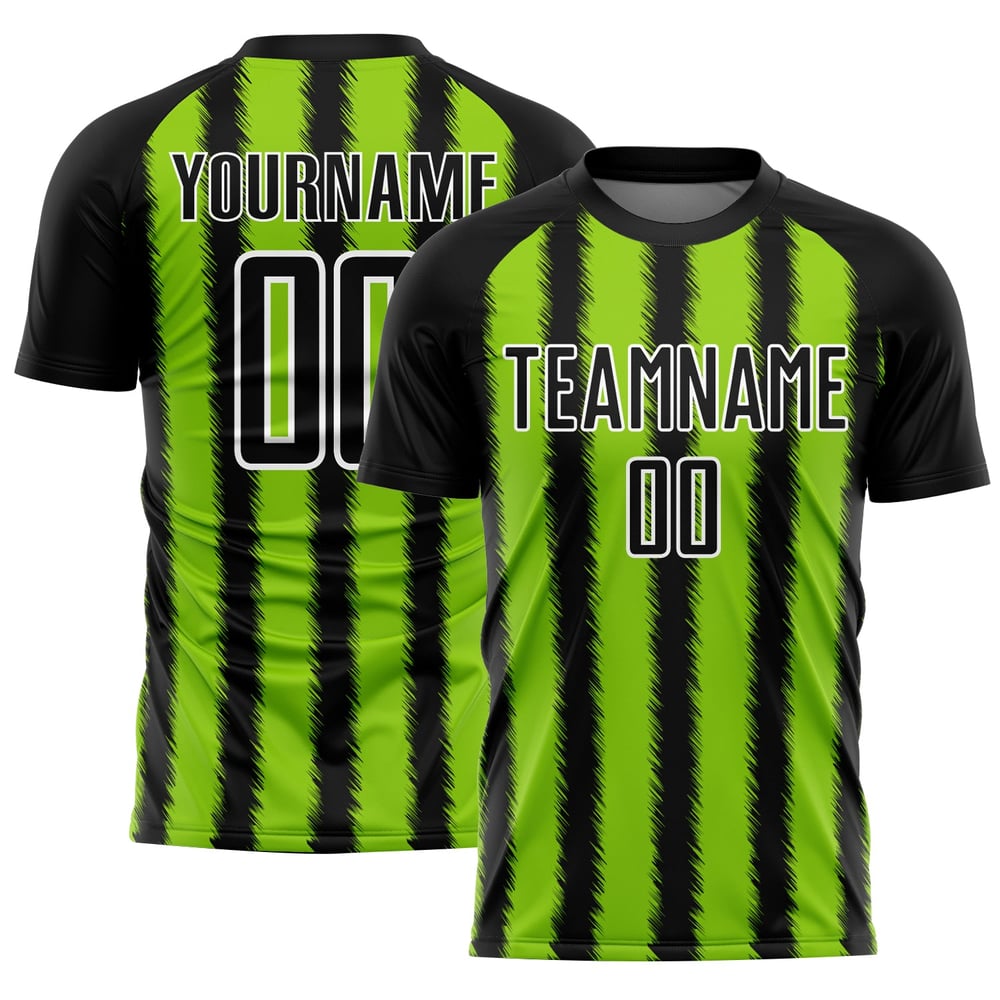 Camiseta de fútbol personalizada con sublimación de líneas verde neón y blanco en negro