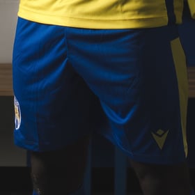 Kinder Colchester United 2023/24 Auswärts Shorts