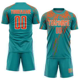 Uniforme de fútbol personalizado por sublimación en verde azulado, naranja y blanco