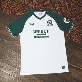 Kinder Middlesbrough 2025/26 Drittes Trikot