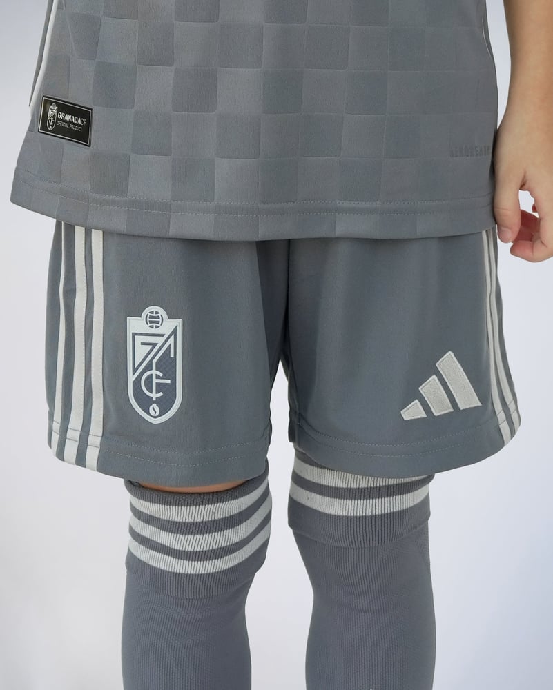 Kinder Granada CF 2025/26 Dritte Shorts