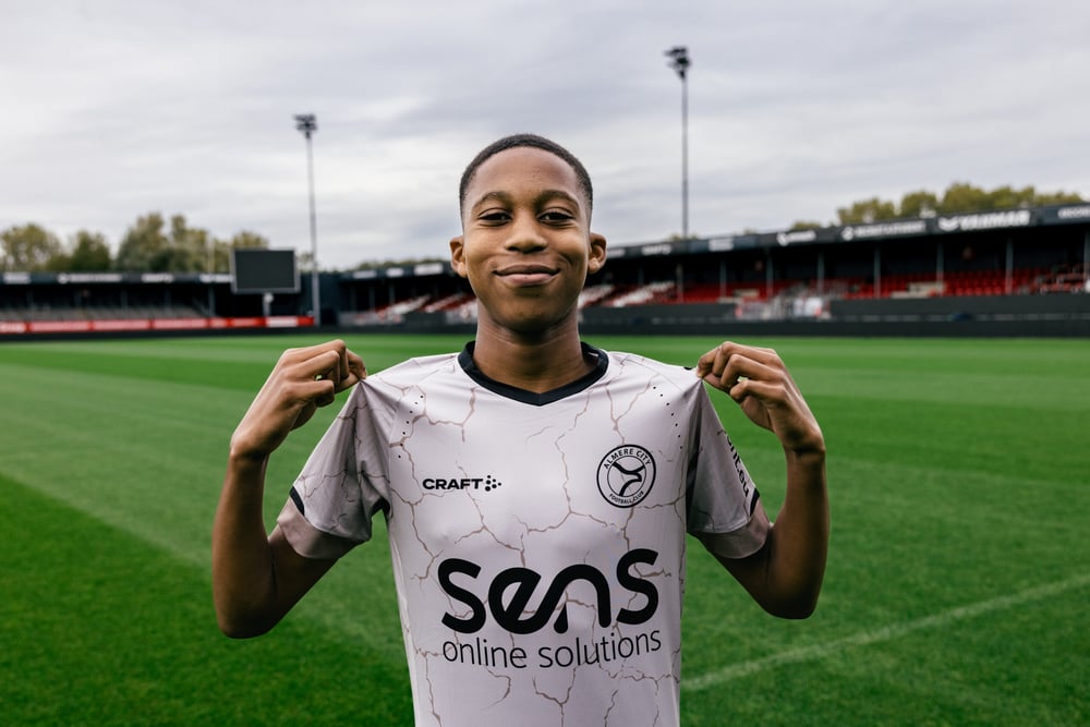 Kind Almere City FC 2024/25 Dritt Pokaltrikot