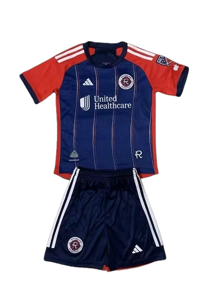 Kinder New England Revolution 2025 Heim Kit