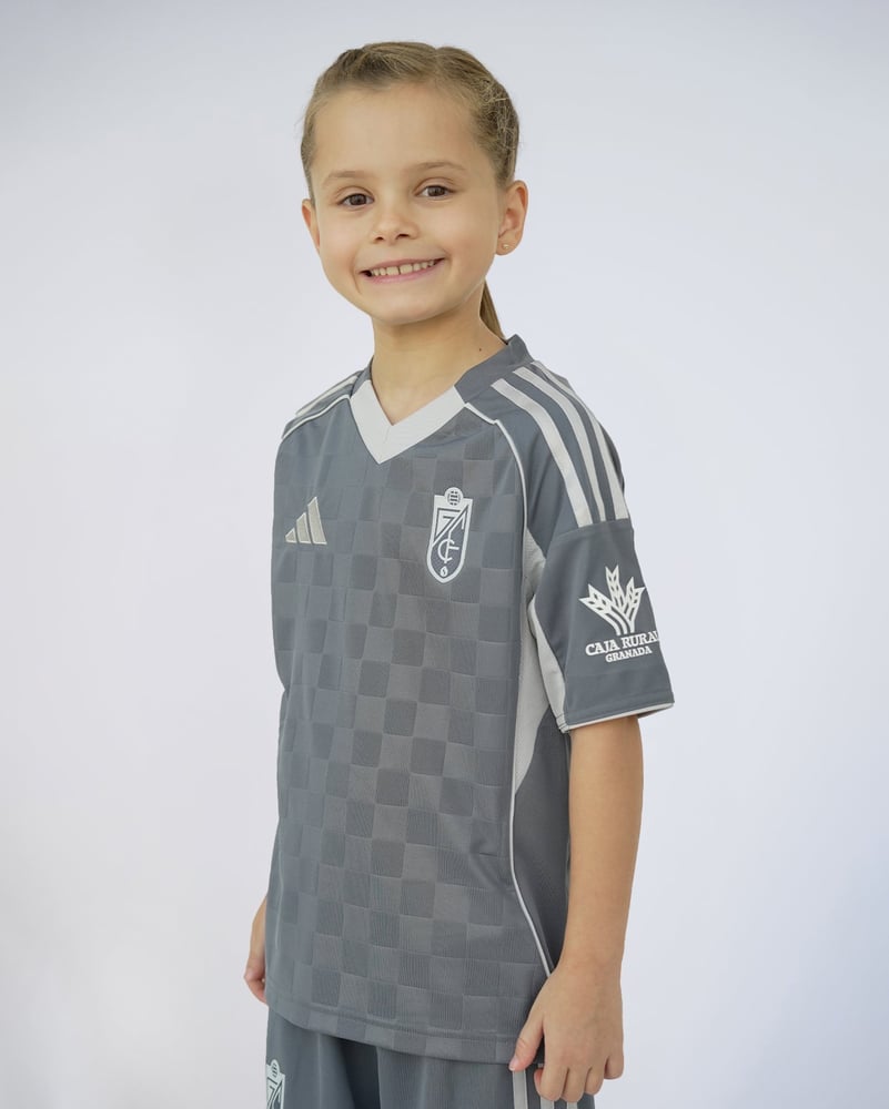Kinder Granada CF 2025/26 Drittes Trikot
