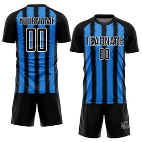 Camiseta de fútbol personalizada con sublimación de líneas azul y blanco en polvo negro
