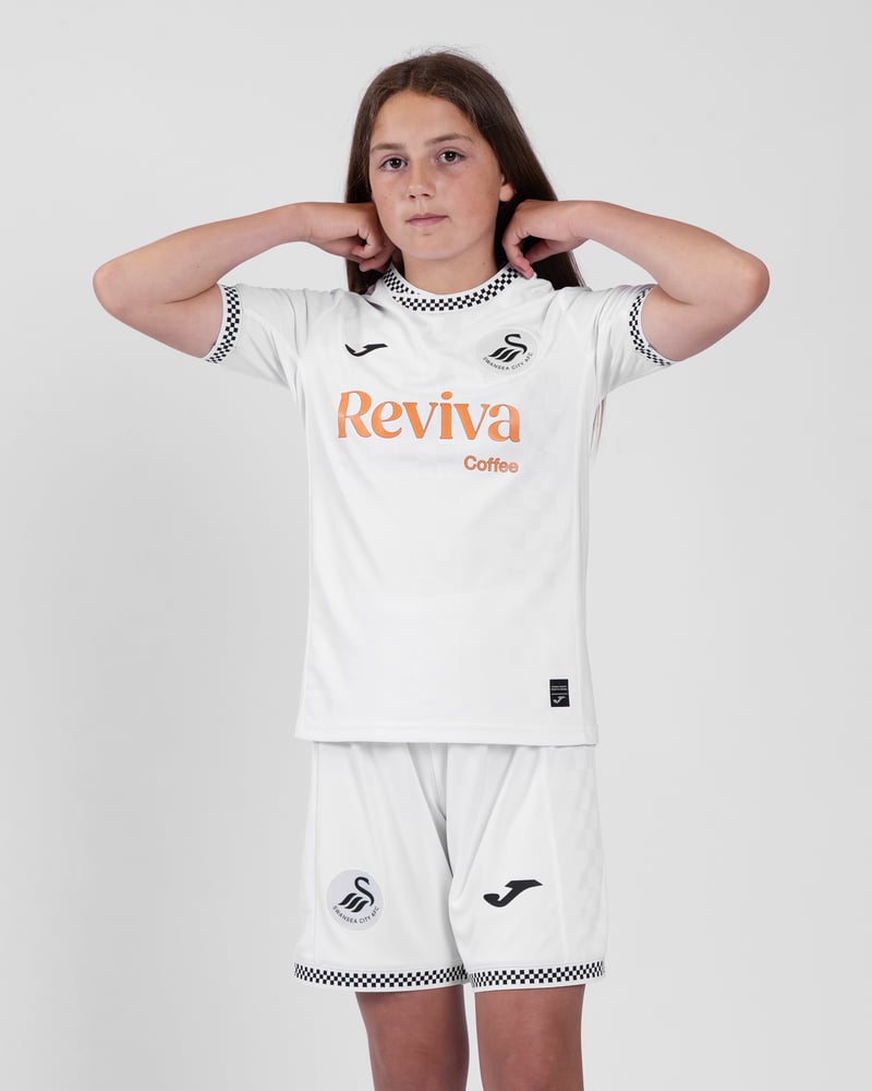 Kinder Swansea City 2025/26 Heimset