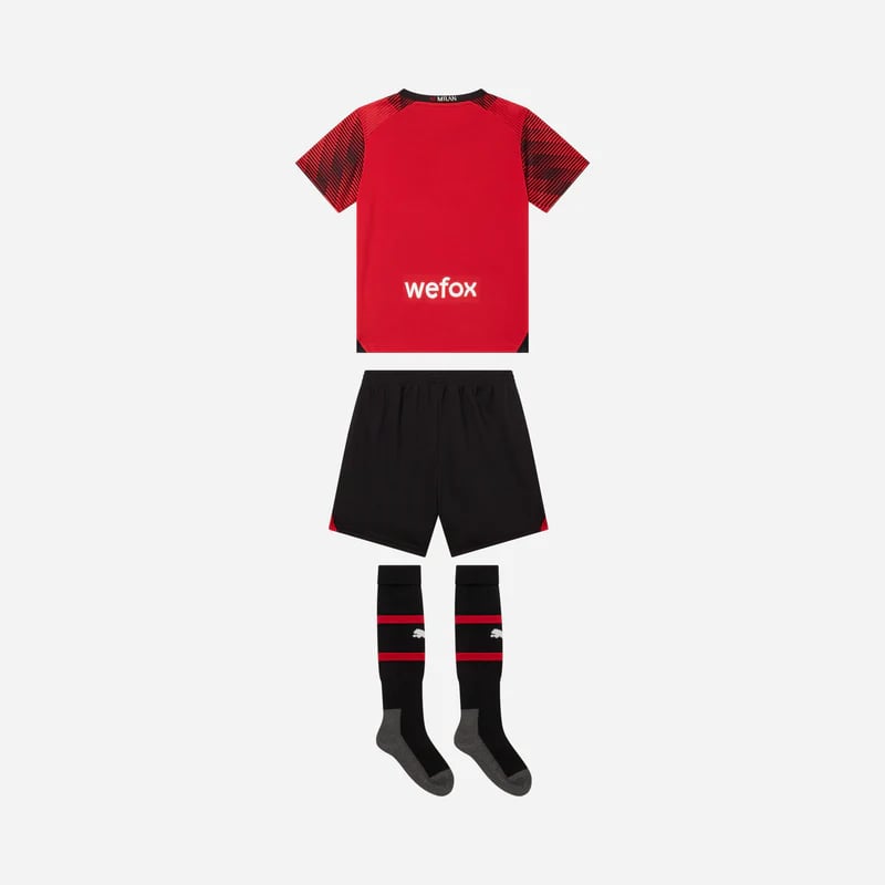 Kinder Milan 2023/24 Heimset