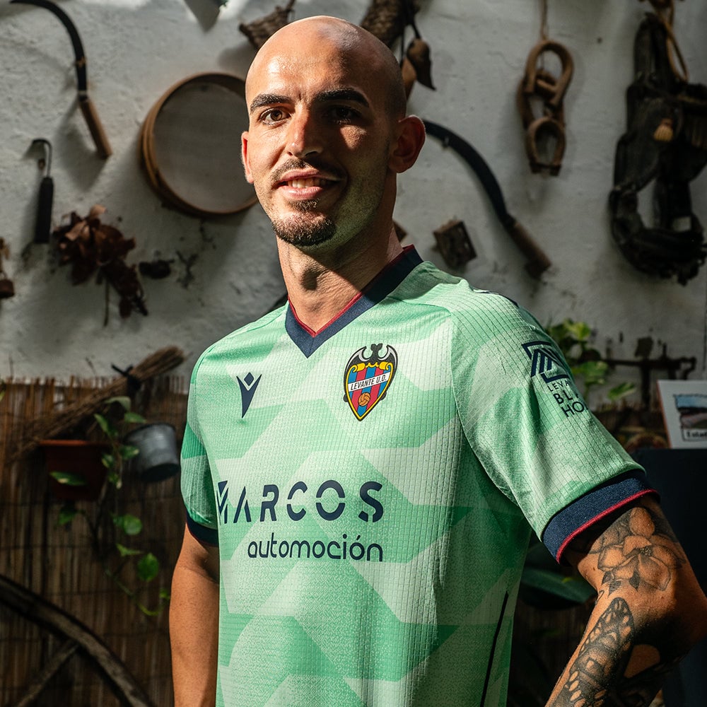 Damen Levante UD Drittes Trikot 2025/26