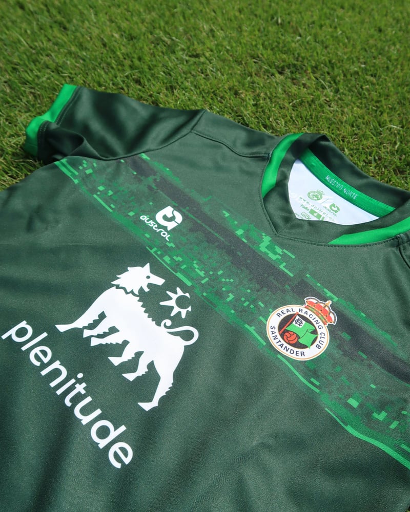 Kinder R. Racing Club 2025/26 Auswärtsset