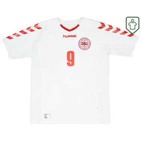 Men's Denmark 2003/04 Away Retro Shirt Tomasson #9