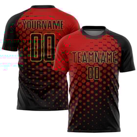Uniforme de fútbol rojo personalizado, camiseta negra y dorada vieja sublimada
