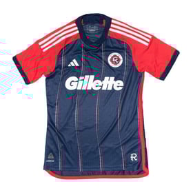Herren New England Revolution 2025 Heim Shirt