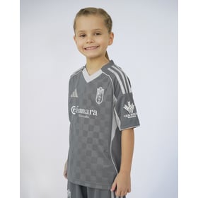 Kinder Granada CF 2025/26 Drittes Trikot mit Sponsor