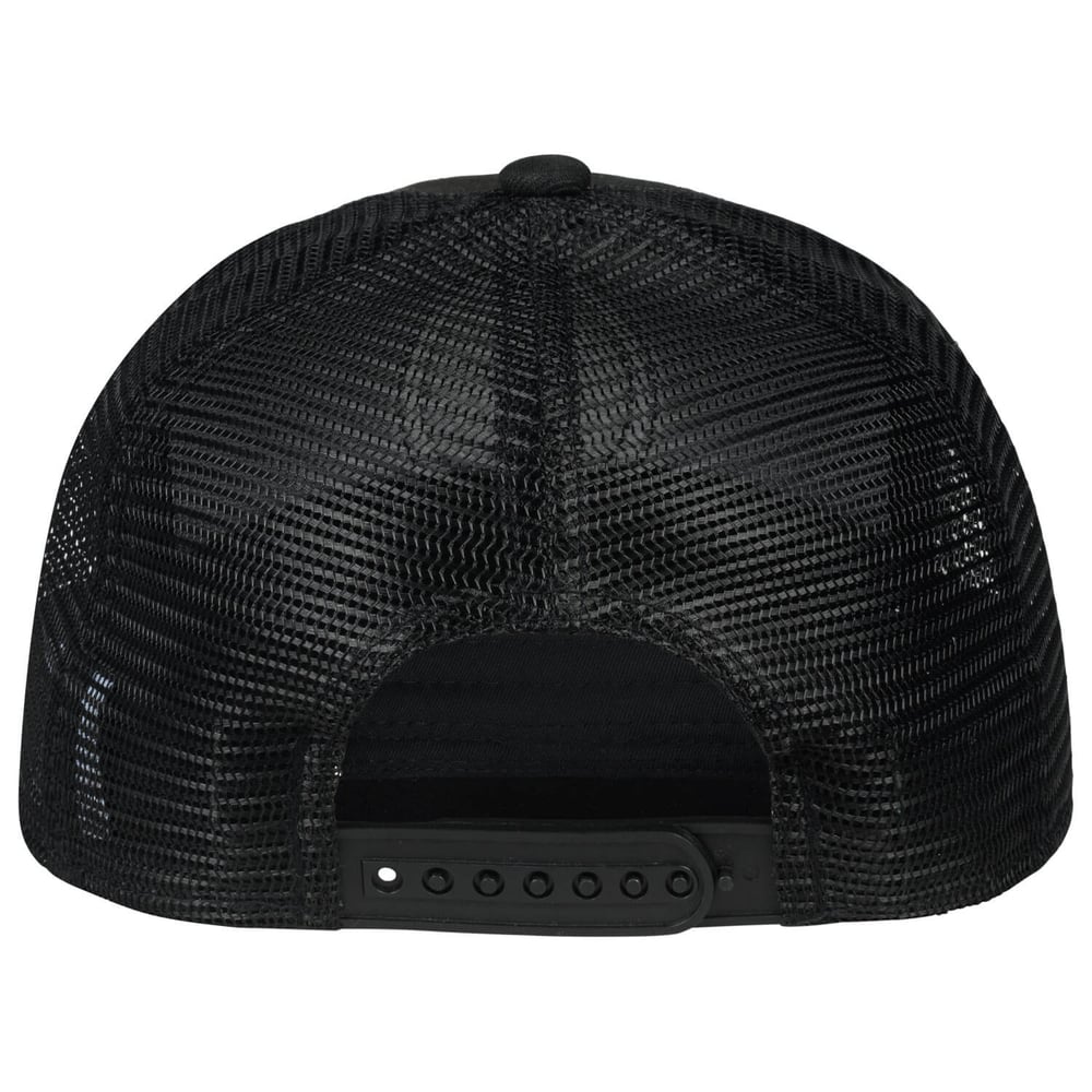 Eintracht Frankfurt Basic Logo White Trucker Cap