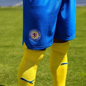 Damen Eintracht Braunschweig 2024/25 Heim Shorts