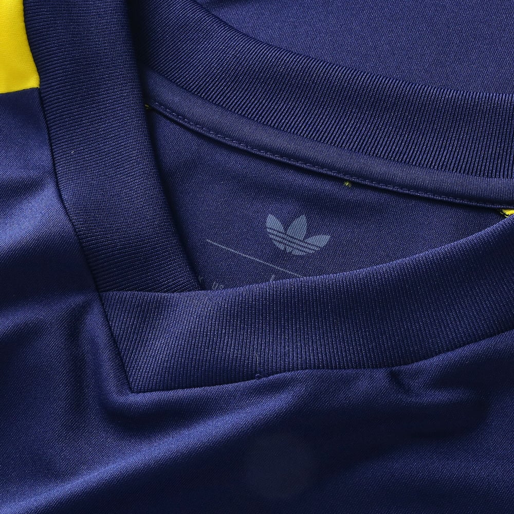 Kinder Leeds United 2026/27 Drittes Aufwärmshirt vor dem Spiel