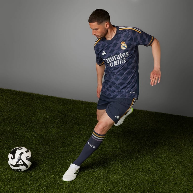Real Madrid Spielerversion Auswärtstrikot 23/24