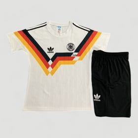 Kinder Deutschland 1990 Heimset