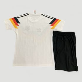 Kinder Deutschland 1990 Heimset