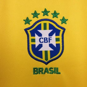 Kinder Brasilien 2004 Heimset