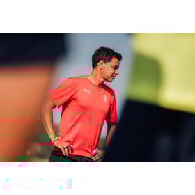 Herren Girona FC 2024/25 Drittes Authentisches Trainingsshirt - Rot