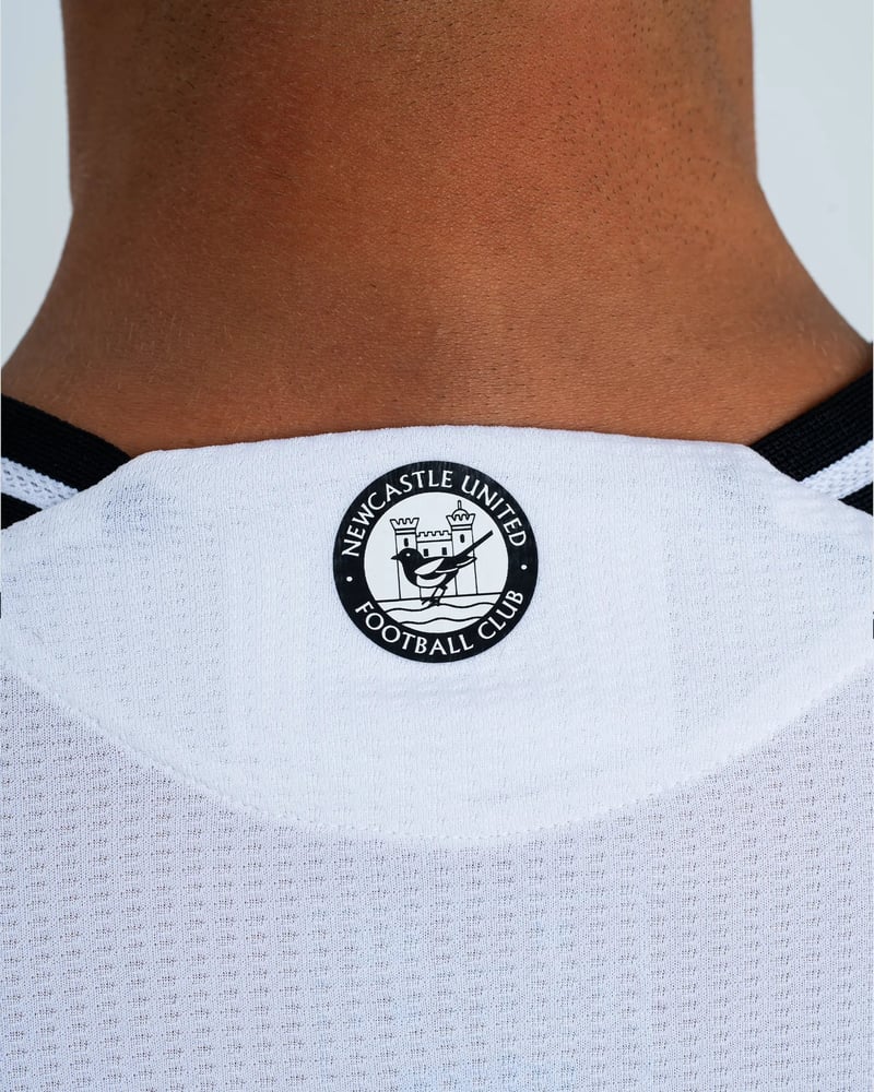 Herren Newcastle United 2024/25 Heim Authentisches Trikot