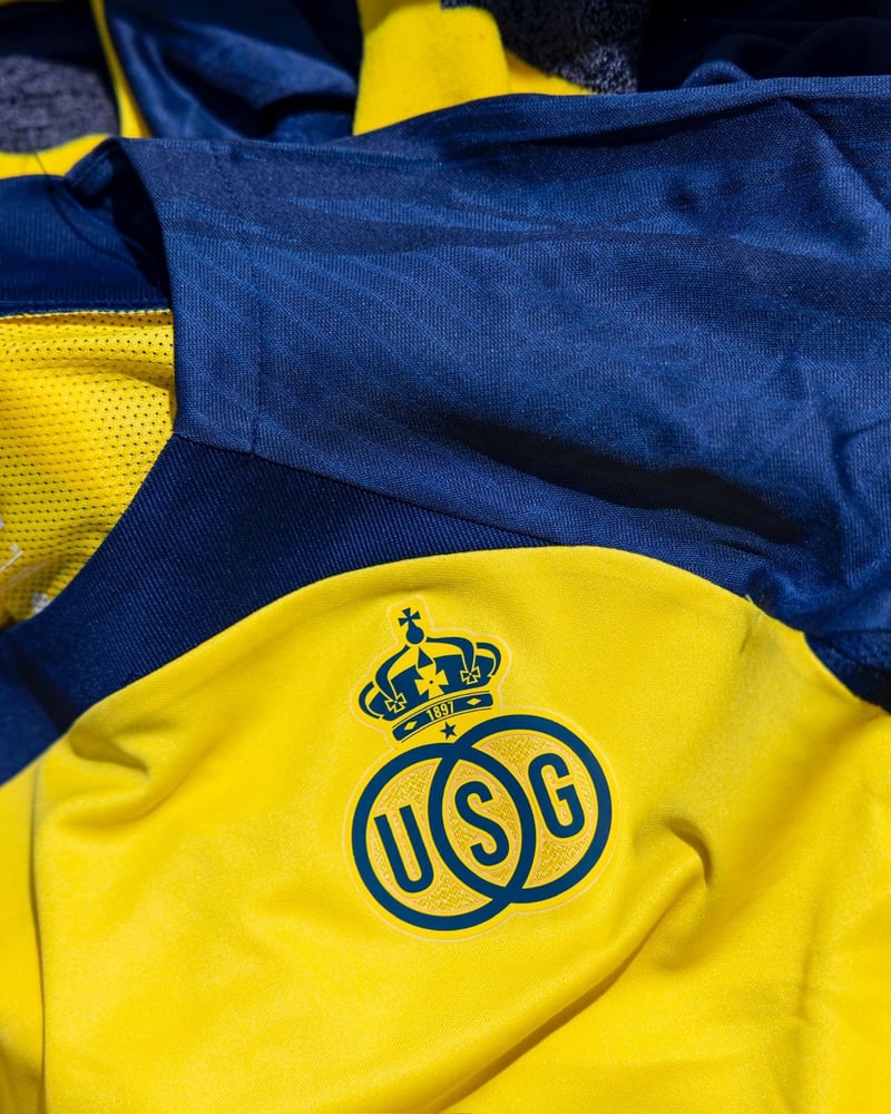 Kinder Royale Union Saint-Gilloise 2025/26 Heimtrikot