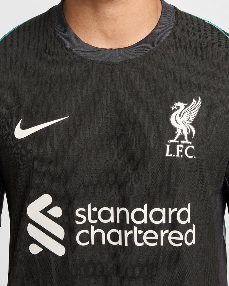 Herren Liverpool 2024/25 Auswärts Trikot