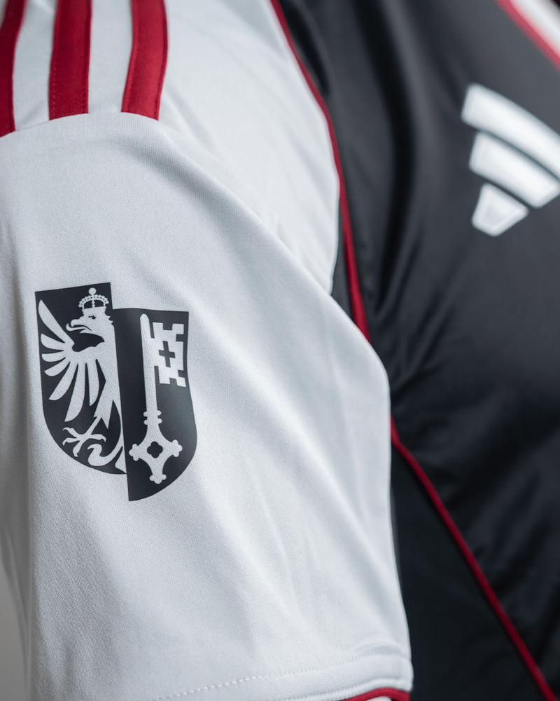 Damen Servette FC 2025/26 Drittes Escalade Trikot